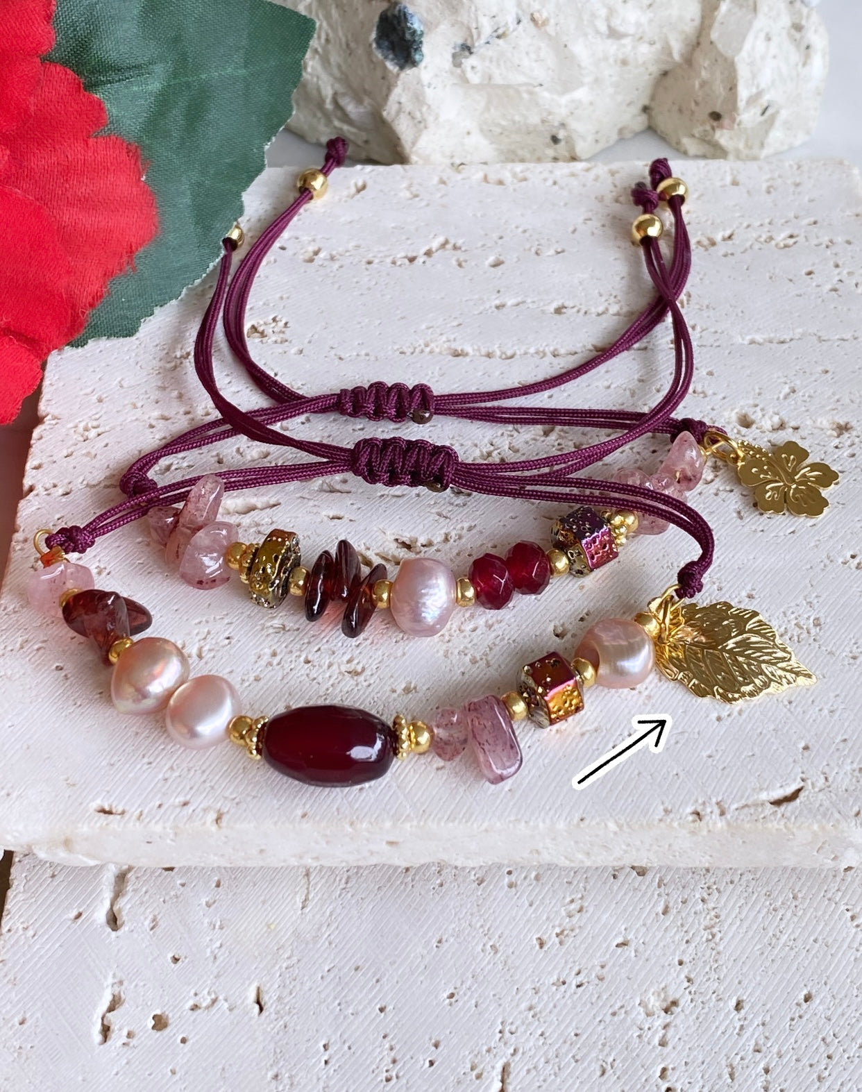 GRANATE(pulseras de hilo )