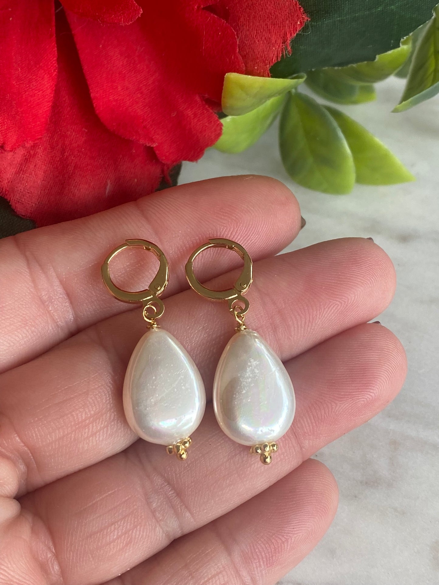 GOTA PERLADA (Aretes Huggies)