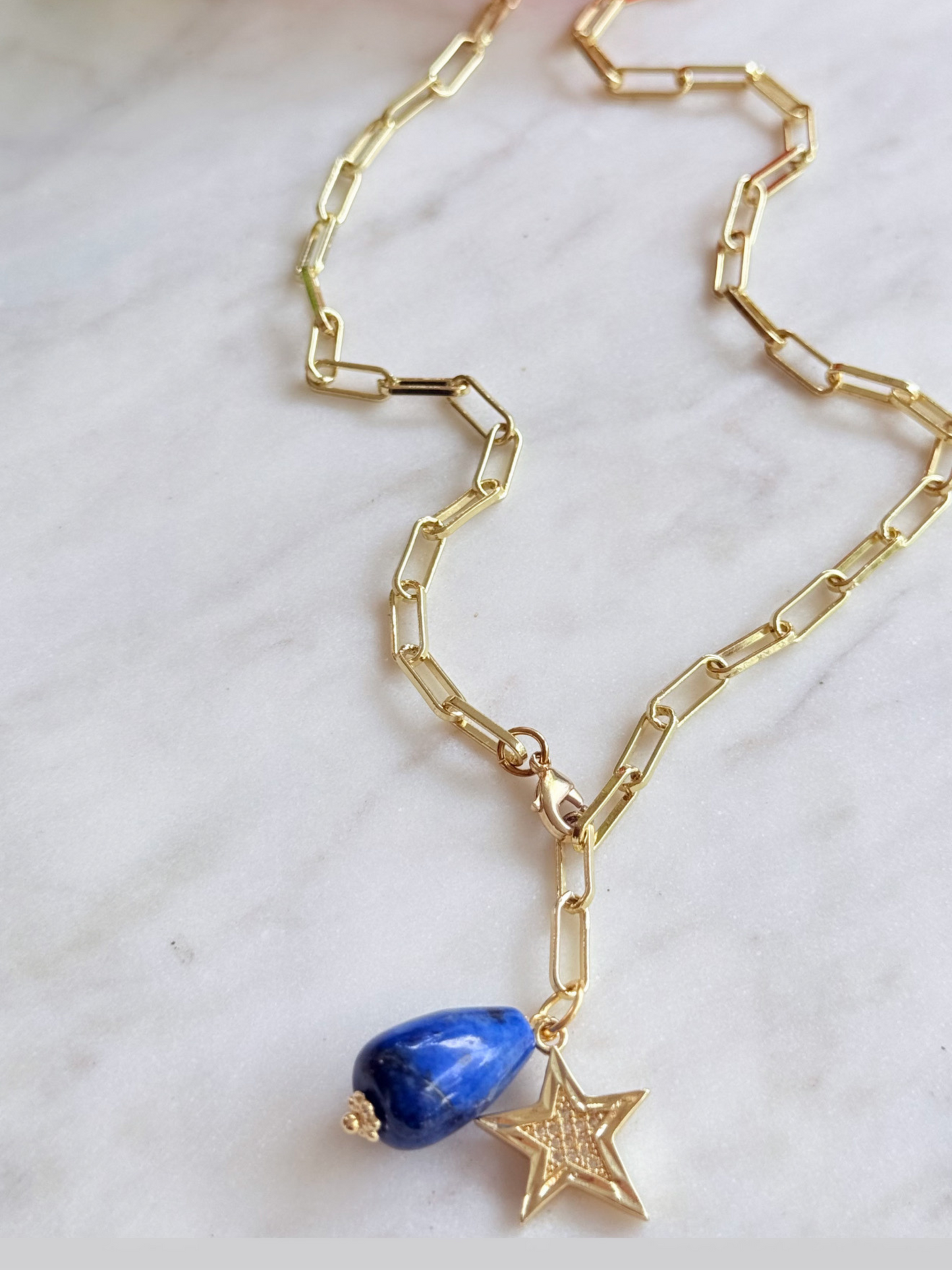 BRILLA (conjunto)