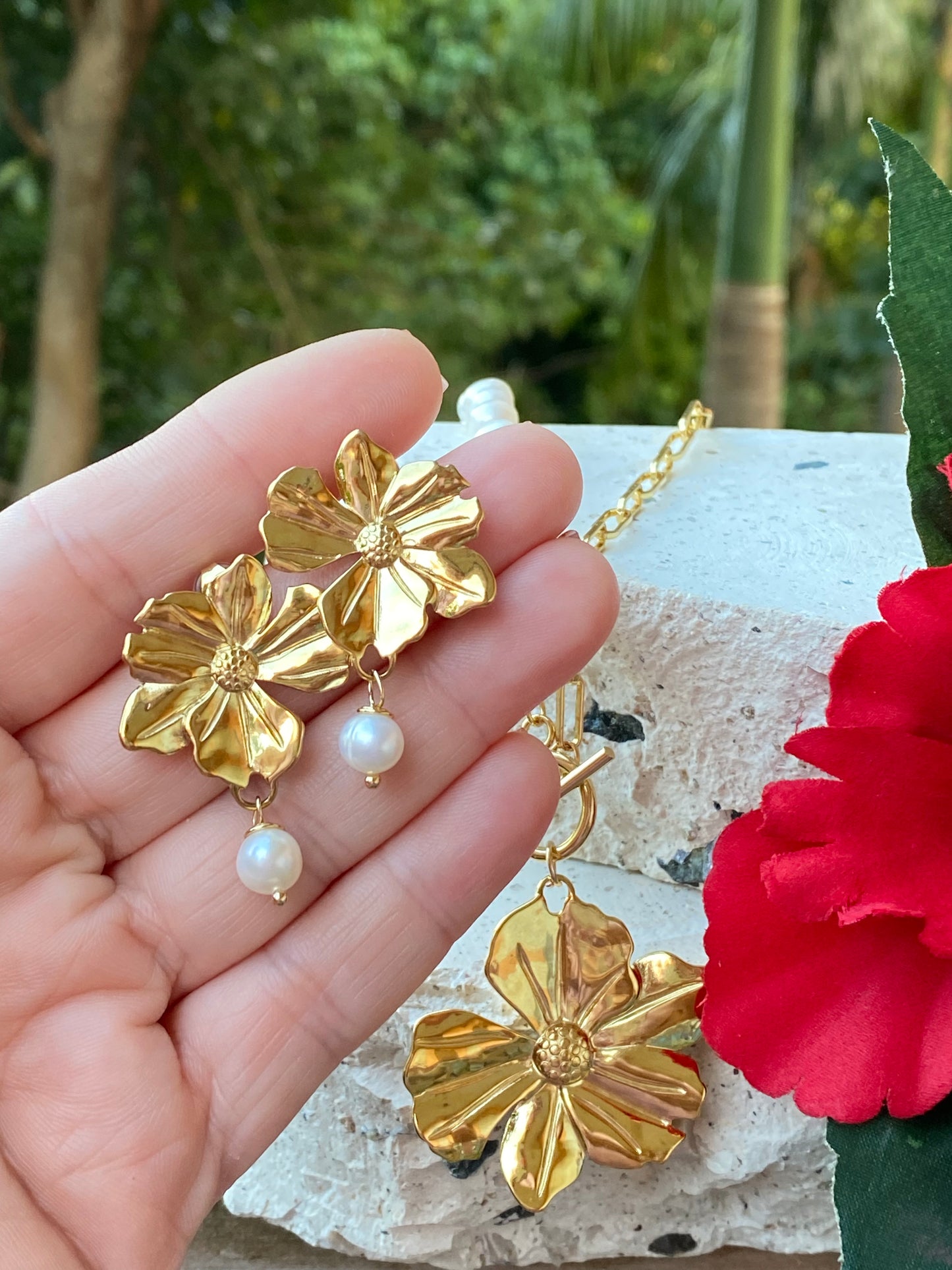 FLOR GARDENIA (aretes)