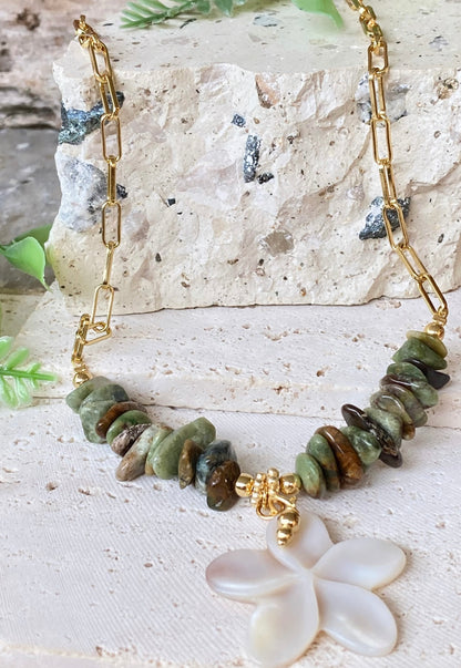 GARDENIA EN OTOÑO (collar)