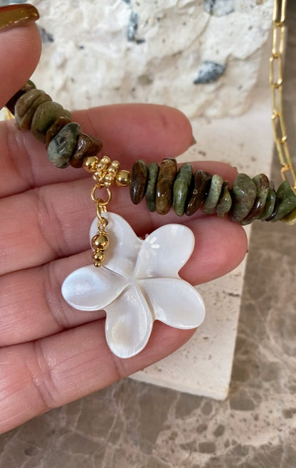 GARDENIA EN OTOÑO (collar)