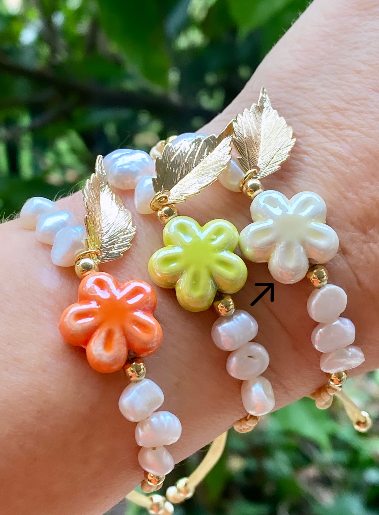 FLORES DE OTOÑO(pulseras de hilo)