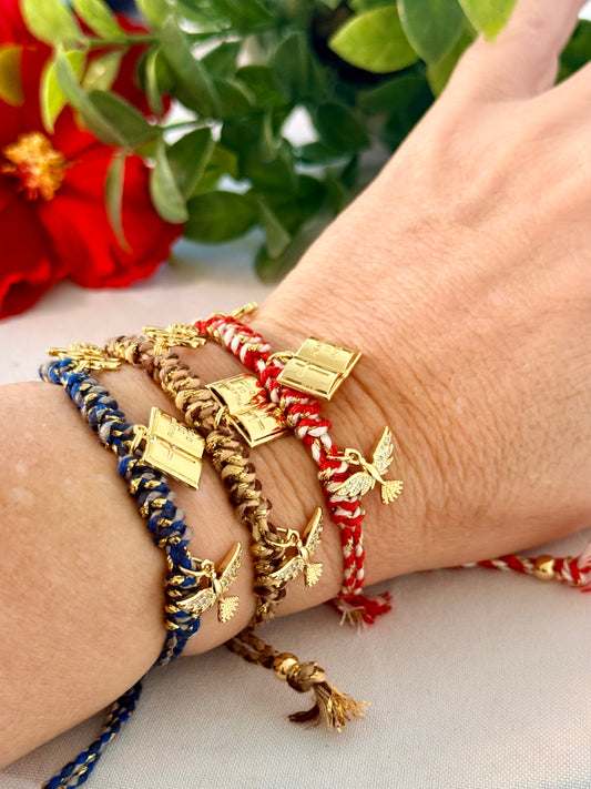 BAJO SUS ALAS (pulseras)