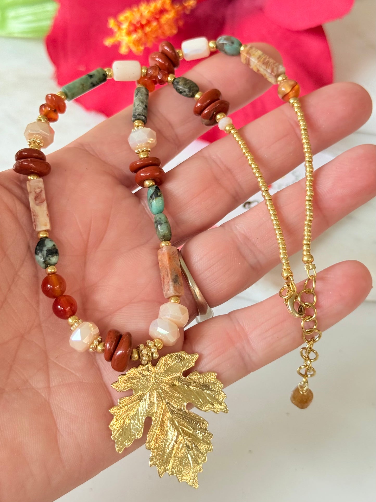 FLORECE EN OTOÑO (collar)