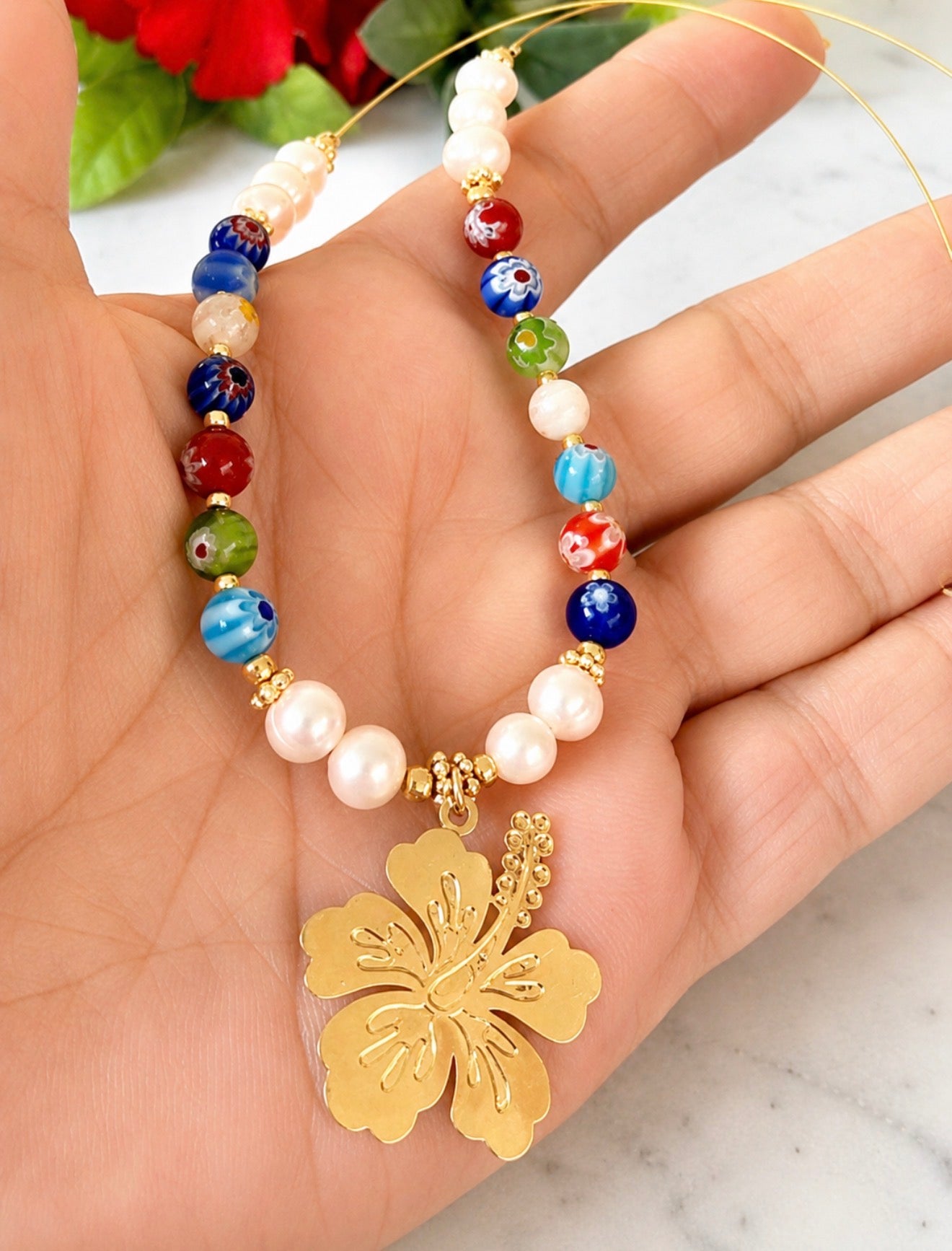 AMAPOLA ENTRE PERLAS Y COLORES (collar)